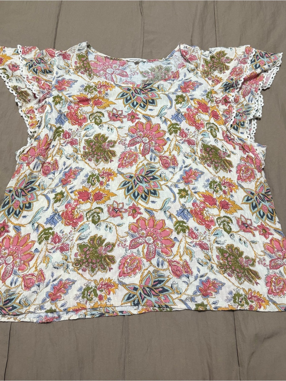Christian Siriano Size 1X Beautiful Floral 100% Rayon Top